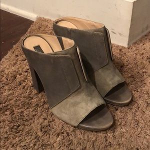 Gray Saks Fifth Avenue Open Toe Grey Mules Size 8